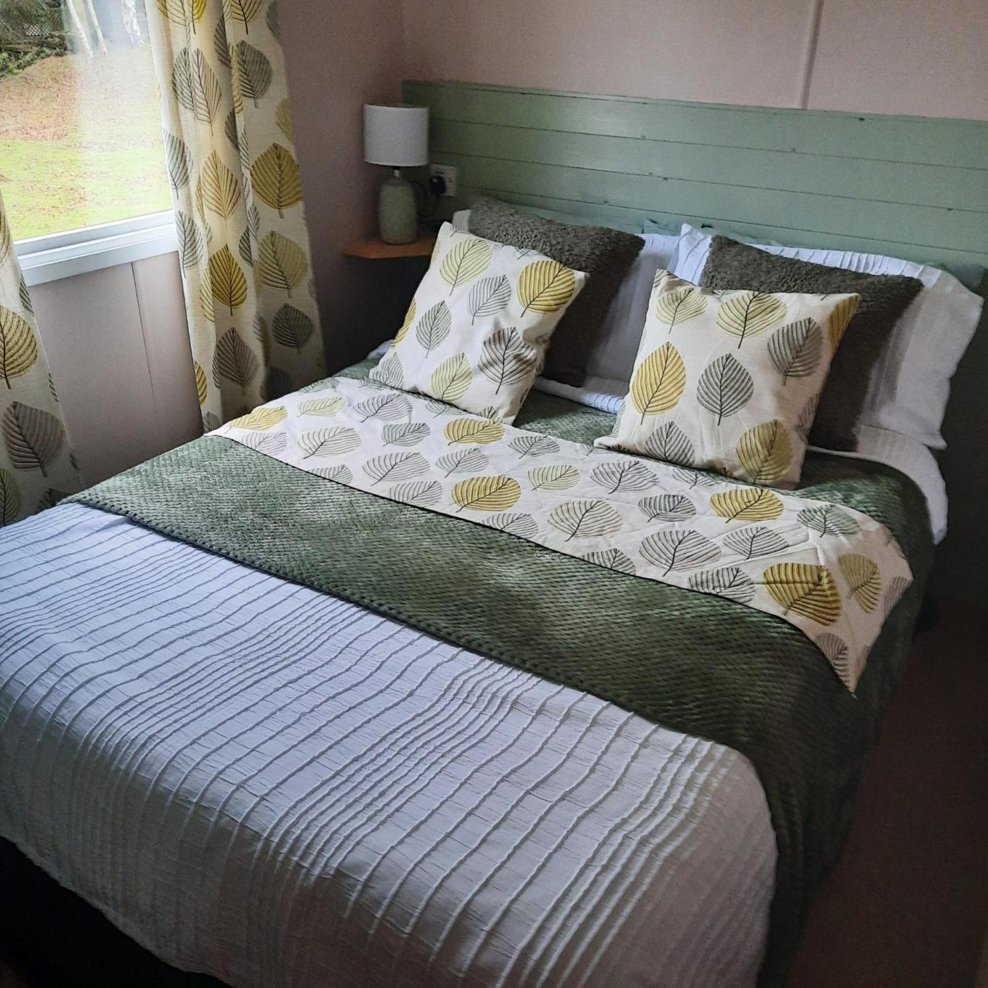 Beautiful 3 Bedroom Caravan With Hot Tub - Tattershall Lakes Exterior photo